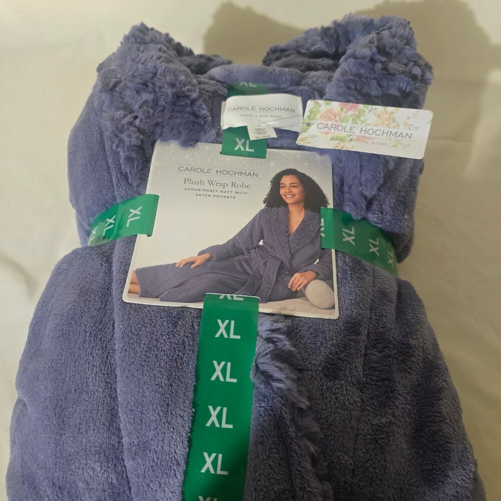 Brand new Carole Hochman Plush Wrap Robe Women’s XL